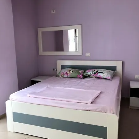 Apartment Makhouse